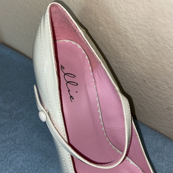 ELLIE platform heels - pinup, retro light off white or cream w/sweet button - Picture 2 of 7